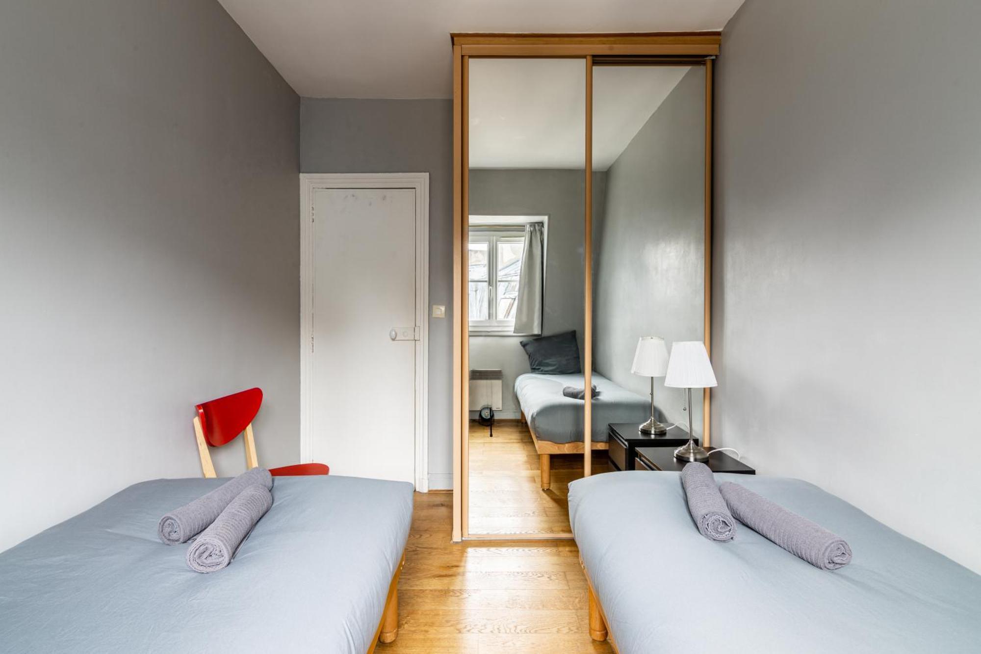 Luxurious 2 Bedroom Tour Eiffel Bourdonnais Free Netflix Paris Eksteriør billede